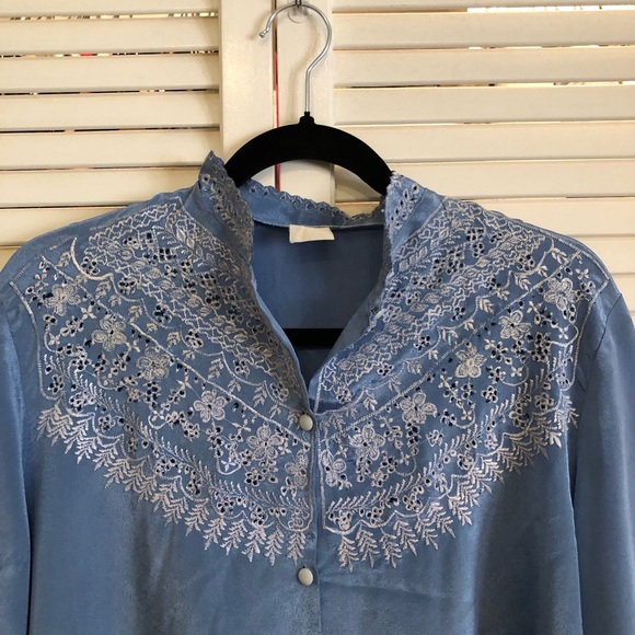 Vintage Blue Embroidered and Eyelet Long Sleeve Blouse - Picture 3 of 8